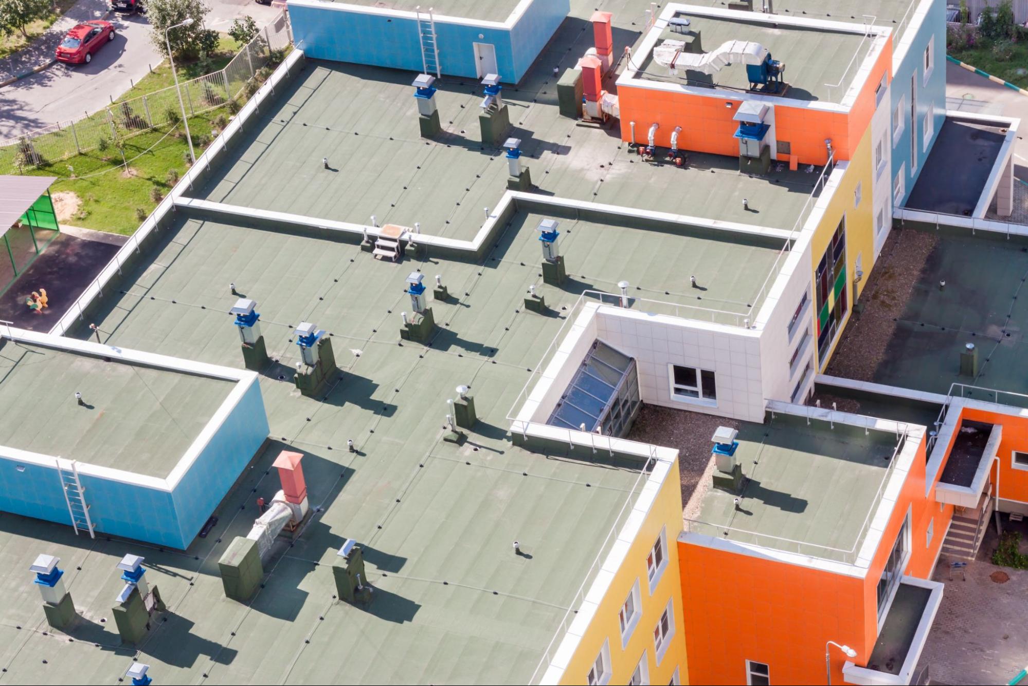 An isometric view of a commercial property’s flat roof